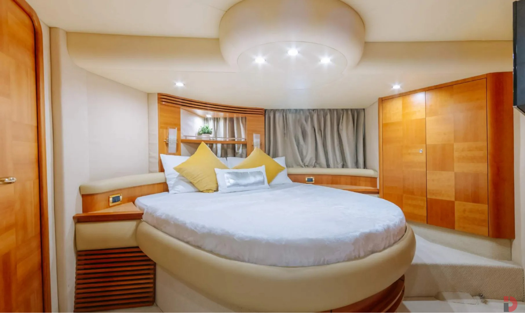 Affordable Dubai Yacht Cruises