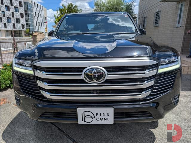 TOYOTA LAND CRUISER AX – 2023 – BLACK – 14,990 km – VN1027-01